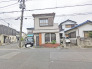 幹線道路から１本入った現地は、想像以上に静かに感じられます。
