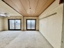 リノベーション工事中。この部屋だれの部屋にしようかな、なんて会話を現地で楽しんでください。
