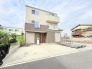 出し入れしやすい並列駐車場（3台可）が嬉しい住まい。

