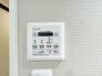 空気もこもらず、いつもクリーンな浴室乾燥機付。
