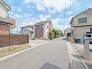 

幹線道路から１本入った現地は、想像以上に静かに感じられます。

