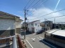 車の通りも少ない閑静な住宅地。子育てにも、第二の人生にも。
