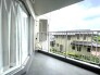 らくらくお洗濯を助ける広いバルコニー。
