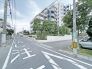 ＪＲ宇都宮線「東大宮」駅東口徒歩３分、提携駐車場もあります。エステート白馬東大宮店までお気軽にお問い合わせください。
