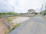 B号地 幅員の狭い道ですが、車通りの少ない住宅街に立地してます。
