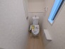 2号棟 １Ｆ 清潔好きには欠かせないウォシュレット機能付き。
