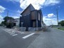 ＪＲ宇都宮線「東大宮」駅東口徒歩３分、提携駐車場もあります。エステート白馬東大宮店までお気軽にお問い合わせください。
