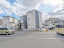 A号棟 駐車が苦手な方にも嬉しい、前面６ｍ道路に面した住まい。
