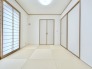 リビングと一体のように使える和室。キッチンからもよく見えます。
