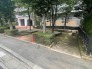 敷地の脇にちょっとした休憩スペースがあります。