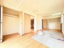 室内空間は明るい色合いで統一しています。
