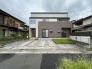 車の通りも少ない閑静な住宅地。子育てにも、第二の人生にも。
