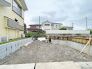 1号棟 出し入れしやすい並列駐車場（2台可）が嬉しい住まい。
