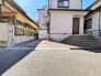 小さなお庭はメンテナンスが楽でちょうど良いかも知れませんね。
