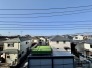 車の通りも少ない閑静な住宅地。子育てにも、第二の人生にも。
