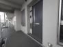 すっきりした綺麗な玄関ドア