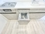 節水・省エネの食洗機付き、水仕事が楽になりますね。
