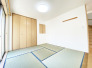 リビングと一体のように使える和室。キッチンからもよく見えます。

