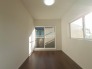 今からここを誰のお部屋にしようか、そんな洋室。
