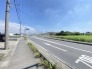 車通りの少ない閑静な住宅地、のびのびした子育てに適します。
