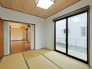 リビングと一体のように使える和室。キッチンからもよく見えます。
