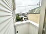 車の通りも少ない閑静な住宅地。子育てにも、第二の人生にも。
