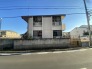 前面道路は歩道も整備され、小さなお子様にも安心です。
