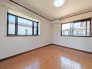 たっぷりの陽光に包まれる明るい住まい。