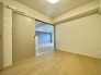 子供部屋には丁度良いサイズの洋室。
