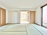 リビングと一体のように使える和室。キッチンからもよく見えます。
