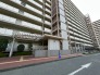 幹線道路から１本入った現地は、想像以上に静かに感じられます。
