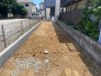 セカンドカーにも便利、駐車２台可の敷地。
