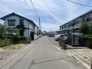幅員こそやや狭くても、その分交通量が少なくて安心。
