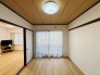太陽の恵みを感じる、温もりと明るさにあふれたお部屋。
