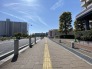 前面道路は歩道も整備され、小さなお子様にも安心です。
