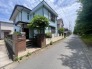 車の通りも少ない閑静な住宅地。子育てにも、第二の人生にも。
