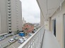 ゆとりの広さを確保したバルコニー。お布団を干すのも、この広さならラクラク。
