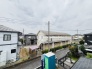 車の通りも少ない閑静な住宅地。子育てにも、第二の人生にも。
