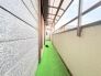 らくらくお洗濯を助ける広いバルコニー。
