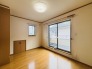 広々バルコニーから、たっぷり太陽の恵みが得られます。
