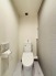 新しくお住まいになる方のことを考えて、トイレも新品に交換しました。
