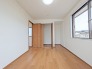 収納で、お部屋の中はいつもキレイに片付きそうですね。
