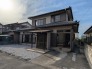 幹線道路から１本入った現地は、想像以上に静かに感じられます。
