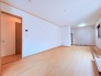 リビングは家具の配置も思いのまま。自由度が高い設計です。
