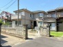 車通りの少ない閑静な住宅地、のびのびした子育てに適します。

