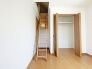 増え続ける荷物も小屋裏収納（グルニエ）が強い味方に。
