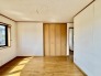 リフォーム工事前。この部屋だれの部屋にしようかな、なんて会話を現地で楽しんでください。
