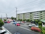 車の通りも少ない閑静な住宅地。子育てにも、第二の人生にも。
