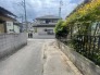 二世帯住宅も可能な敷地、広さは約111坪以上あります。
