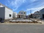 角地につき、開放感に恵まれる住居がここに。
